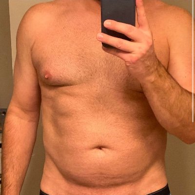Handsome, decently hung, married, and looking for a fwb/f*ck buddy.