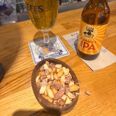 Pro democracy, Software Engineer, weather enthusiast, ant 🐜 keeper, hiking, 💗 nature, the beach and the ☀️ sun, ❤️IPA 🍺 😋 DMs w/o asking first, ur blocked