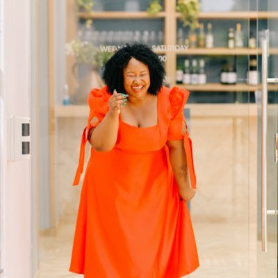 Voice Over & Dubbing Artist ❤️ Music Obsessed 🎼and ASMR 😴 All images under pin tweet - Licensed Driver ❤️Coffee Addict ☕️IG: @Menda_00 amymashinini@gmail.com