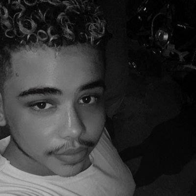 PedroAvelar32's profile picture. 