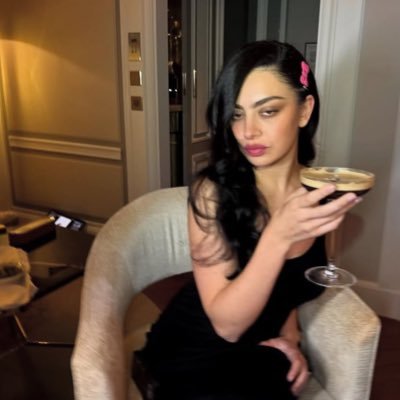 ovr_loded's profile picture. weee wooo wee woo | baddest bitch out there | @mhrahss