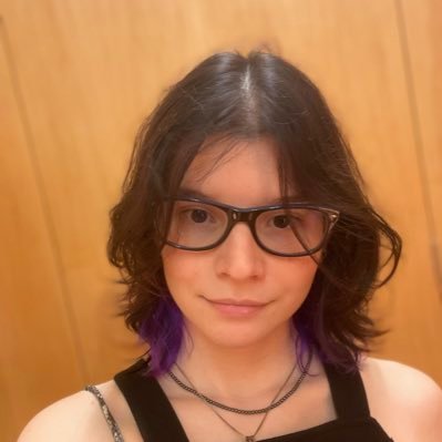 thais484ta's profile picture. 25 anos