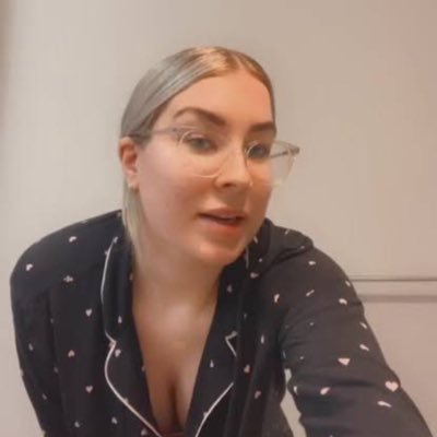 Sarahfred415091's profile picture. 