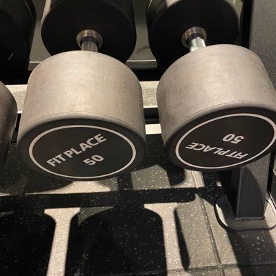 筋トレ2年目に突入。必ずベンチプレス100kgやります!ちょうど良いマッチョを目指して筋トレを楽しんでいます。