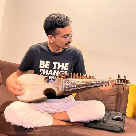 @TauqeerBekwi