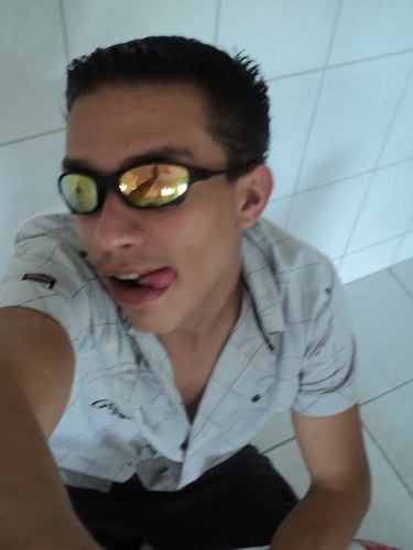 Meu mundo,minhass regras.sua inveja só comprova ainda mais o meo sucesso !