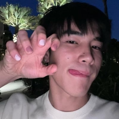 ninetapes's profile picture. #sv5🪽and #โฟร์ทณัฐวรรธน์🐶's pr manager