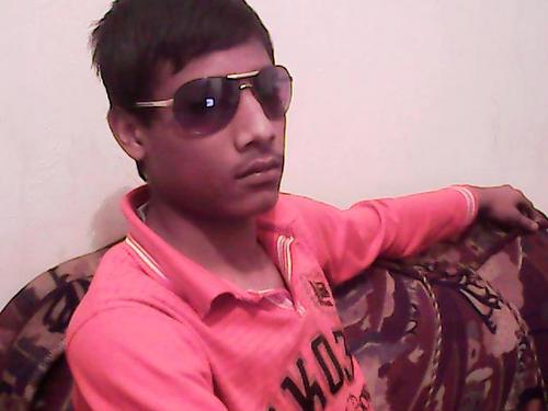 khurramrajputt1's profile picture. Me a simple Broken Hearted by someone