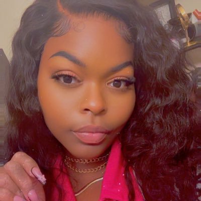 KashxNicole's profile picture. Princess Pisces • Formally known as Childish DamNegro • graphic/web designer • I sing the adlibs to every song • where the honey reside 🍯