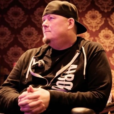 Music Producer | Engineer | Mixing | Mastering | Multi-instrumentalist | Hold ‘em Enthusiast | Patriot | Professional Sit-downer | BONGINO ARMY 🇺🇸