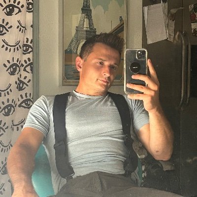 YefimShtern's profile picture. 