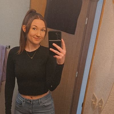 johannahdenning's profile picture. radiate positivity // CMU