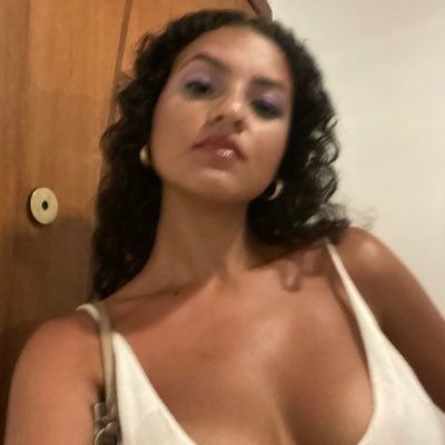 femal4nergy's profile picture. 