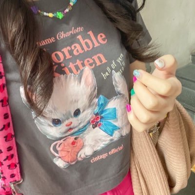 seleioless's profile picture. 