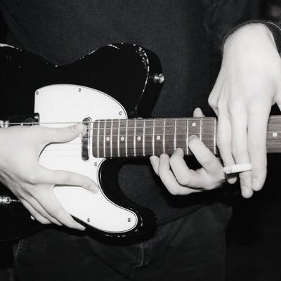 neonilnggg's profile picture. 