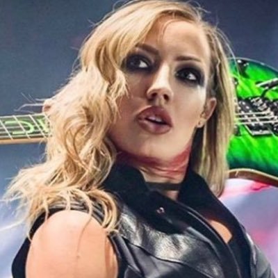 hurricanenita__'s profile picture. this my only backup account guitar 🎸 player
