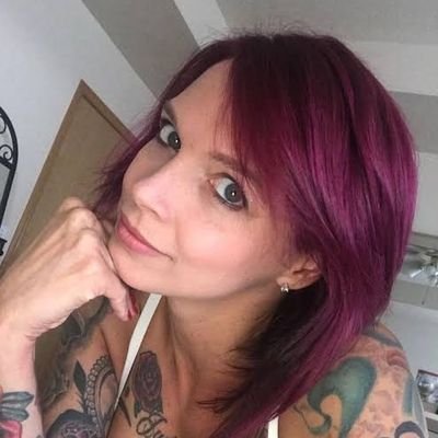 BrendaScot56998's profile picture. I'm a free person to mingle with ❤️😎