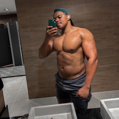 anngell_Lui's profile picture. https://t.co/9NJCfsQ4xl