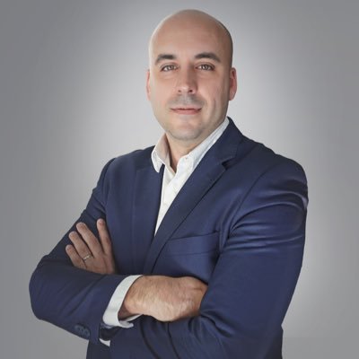 Husband, Father of 2, FIFA Licensed Football Agent. @DV7management #DV7Group