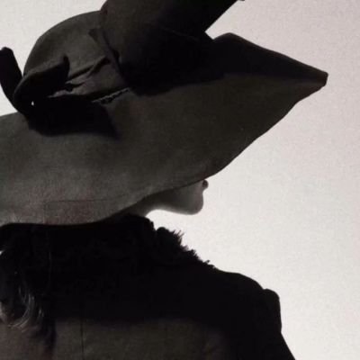 zhowi324177's profile picture. 