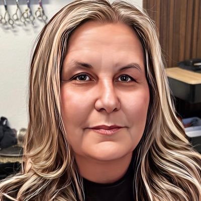 Proud supporter of President Trump, Christian, married, grandma - love my family! 🚫No DM’s!!! MAGA❤️MAHA Tampa Bay Buccaneers 5th Gen Floridian. TS @JLSFlorida