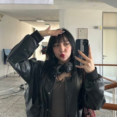 sselenwn's profile picture. senin sevgindir aslolan