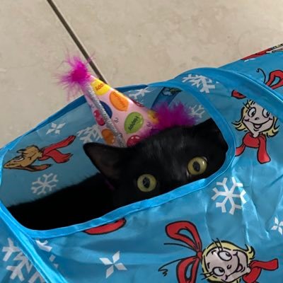 jakefrmwhere's profile picture. #PatriaYVida 🇨🇺 #SOSCuba 🇨🇺 #CubaLibre