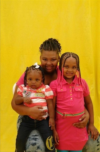 JonesEnvy's profile picture. Single mother of two.