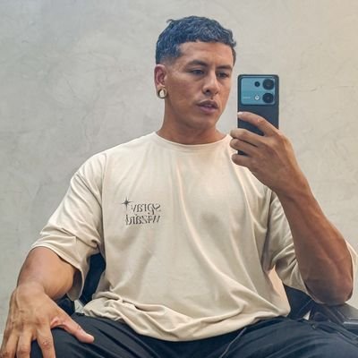 Deportista de bajísimo rendimiento.
https://t.co/stRWP3S4GW