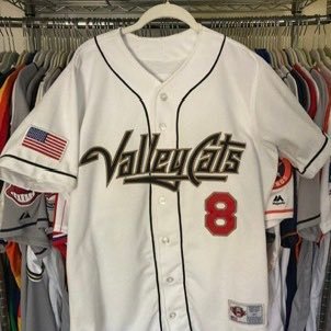 Life long baseball fan. Collector of team issued and game used MLB jerseys of former Tri City ValleyCats who made it to The Show.