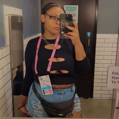 Stop waiting for the right moment because sometimes it's now or never. #TartarSauceMafia cashapp $Divakilla 🤓 if you love me