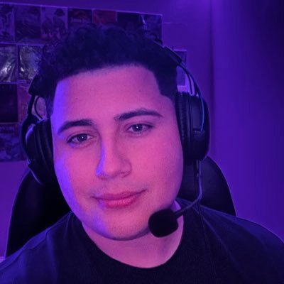 XO |🇲🇽x🇭🇳 | Gamer / Photographer | PS5 & PSVR2 |Business mail 📧 alexandergarcia7446@gmail.com #AlienRogueIncursion out now!!! #AlienEarth now streaming!!