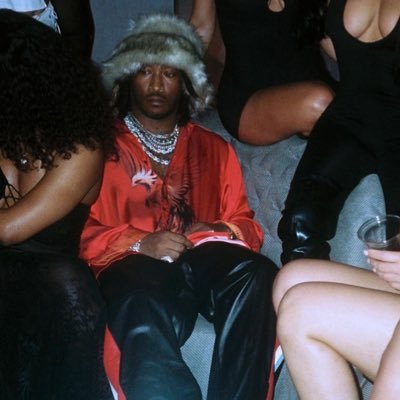 itzdejuan's profile picture. chasing my dreams, not a bag!