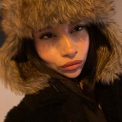 Claudiamohenooo's profile picture. ☥