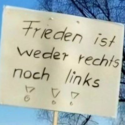 Frieden, Freiheit und Selbstbestimmung! Denken ist wie googeln nur krasser. Tier- und Naturliebhaber. Fossile Energie in Freude umwandeln. FU Greta und Grüne!