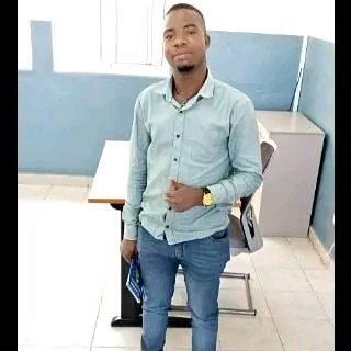 Belarmino Evaristo Albano, é um jovem proactivo, Licenciado em Ensino de História com Habilitação em Documentação pela Universidade Licungo.