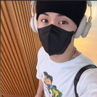 zee ! (@markfdiary) 's Twitter Profile