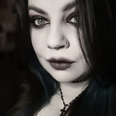 EmbrzRayne's profile picture. gaming &
CATS  :)

https://t.co/4z2Oo2bZjV