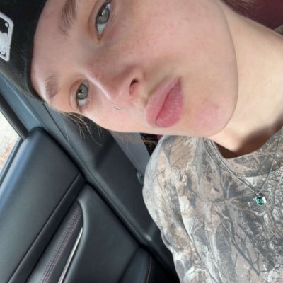 brindunc's profile picture. hii