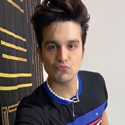 Esterlr13's profile picture. LuanSantana 😍❤️

RobertPattinson 😍💙