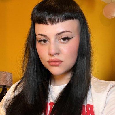 perovskayasj's profile picture. communist, union rep, gobshite 🇵🇸