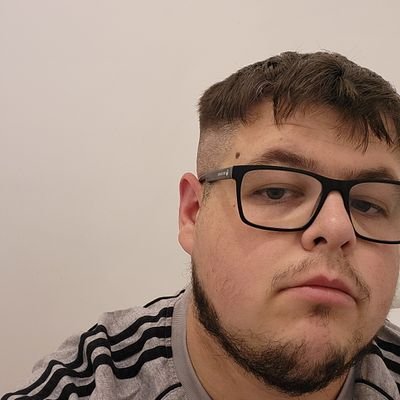 leegreen1497's profile picture. 28
📸Its_chunkk
Insta Liamjordi_97
NUFC⚫⚪⚫⚪