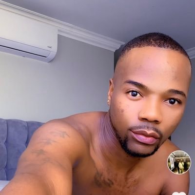 MSisusa's profile picture. I am unicorn & currently finding my purpose #DREAMBIG ★ LGBTQIA+ activists 🏳️‍🌈 on Instagram Hlumelo_Avenue Beautytainer ✨Personal blog 🌹🌹🌹