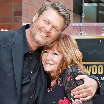 Hamptonturner01's profile picture. there are a lot of scammers trying to be my son but I wanna tell you this that my son is not on any social media beware of scammers