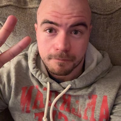 ccrunner_tj's profile picture. (he/him) Smile at someone today, they might just smile back. Technology enthusiast and runner.  🏳️🌈 Instagram: ccrunnertj
