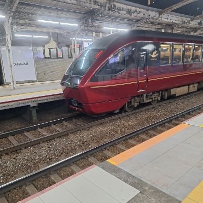 tky_0723k's profile picture. マイヒーロー杉本琢弥🐶🎤
杉本琢弥くん大好きです
鉄道と謎解きも大好きです
#杉本琢弥 #熊本の彼氏
@sgmttky_sw #Buddy