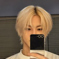 sky. | 🩺📵 (@yjwlvrs) 's Twitter Profile