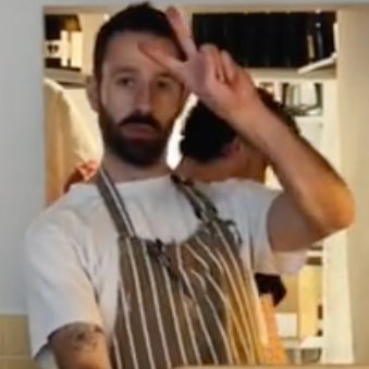 le_bassett's profile picture. Host of @fullengpod. Professional cook, recreational sociologist.