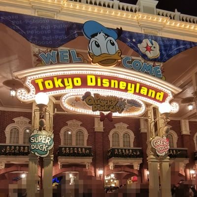 Justme60226077's profile picture. Not left, right or center, I'm  here Just for Kangana Ranaut.