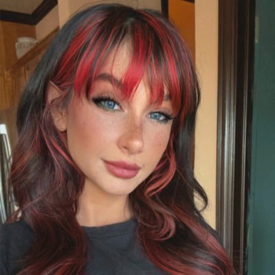 Vulcan in the streets Sith in the sheets just a dork who likes anime/animals/nerdlore/ fitness/books/travel 🖖🤓THIS IS MY ONLY FANS ACCOUNT